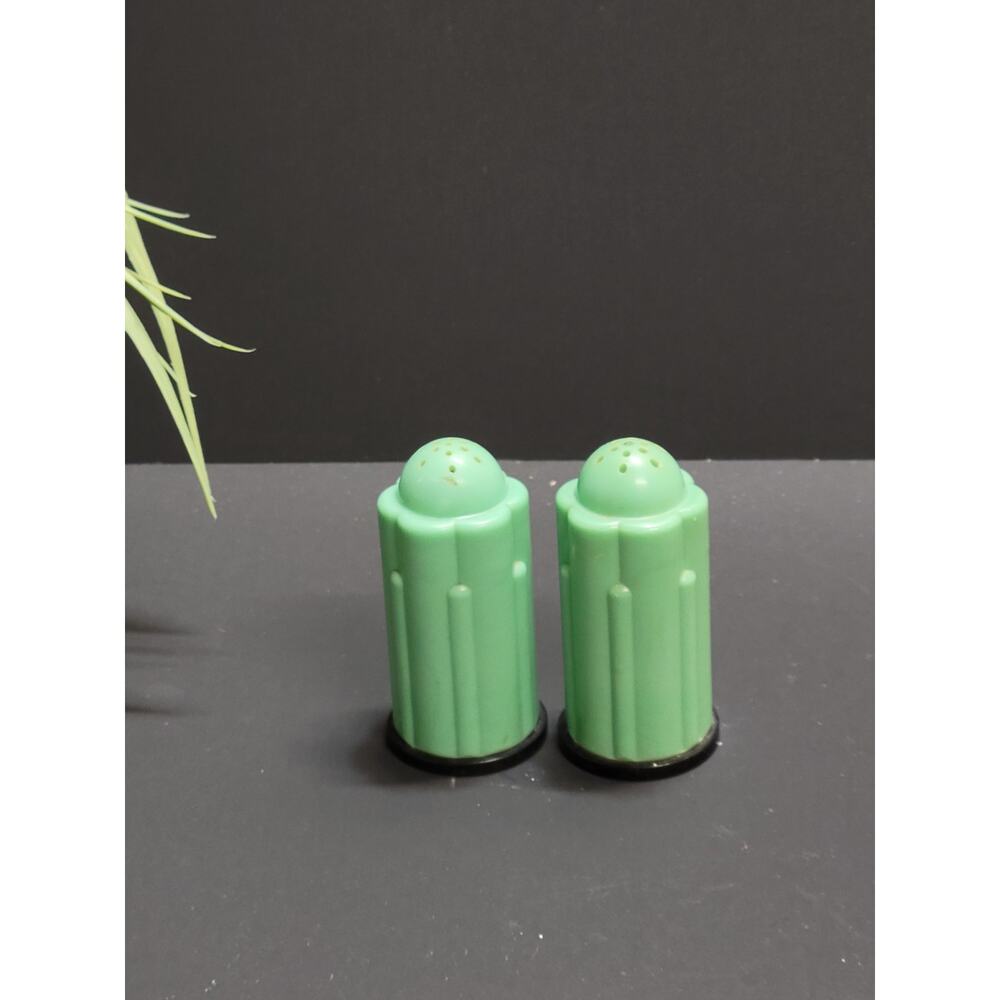 Vintage Art Deco Plastic Salt and Pepper Shakers, Bonny Ware